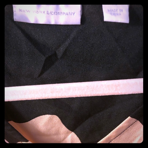 5/$25 NY&Co🎉Petite Party HP🎉Blk Floral Mini Dress Shirt - Picture 4 of 8